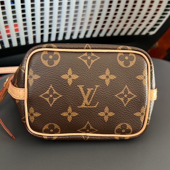 Louis Vuitton Nano Noe - Picture 5 of 5